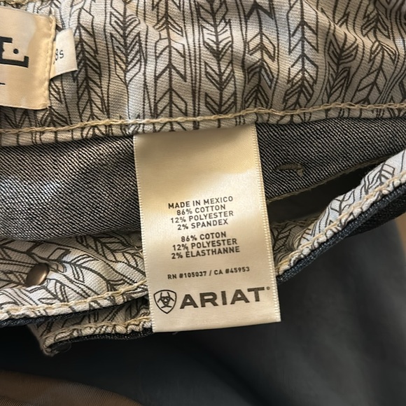 NWT Ariat bootcut Jeans 28s - Picture 4 of 4